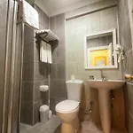Spring Hotell Side